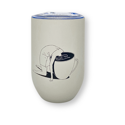 Thermobecher von ChicMic mit Take a Sip, ideal für den Kaffeegenuss unterwegs.