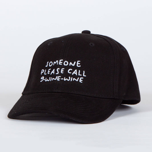 Frau Hansen Cap 9-Wine-Wine Black/White