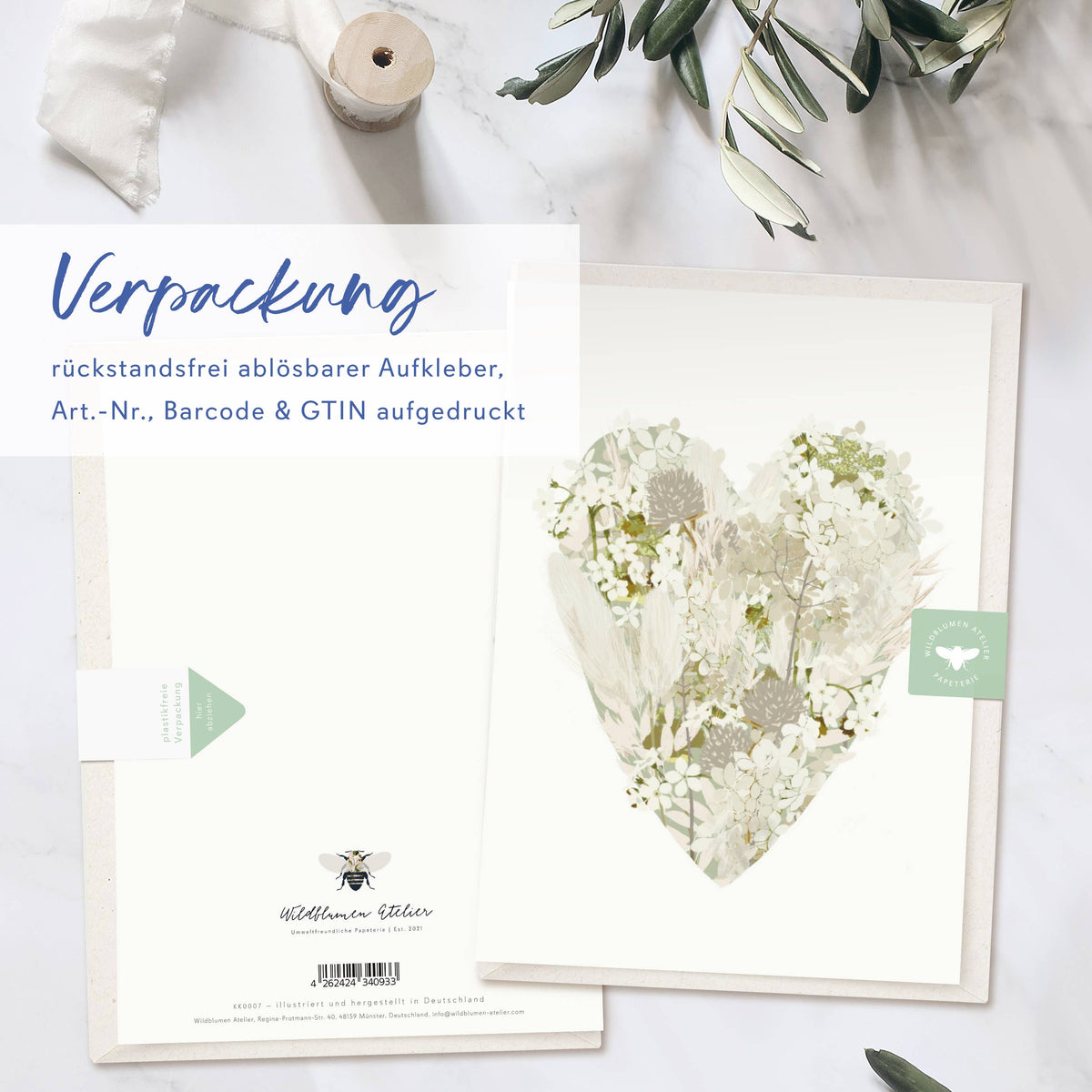 Wildblumen Atelier Klappkarte Herz aus crémefarbenen Blumen
