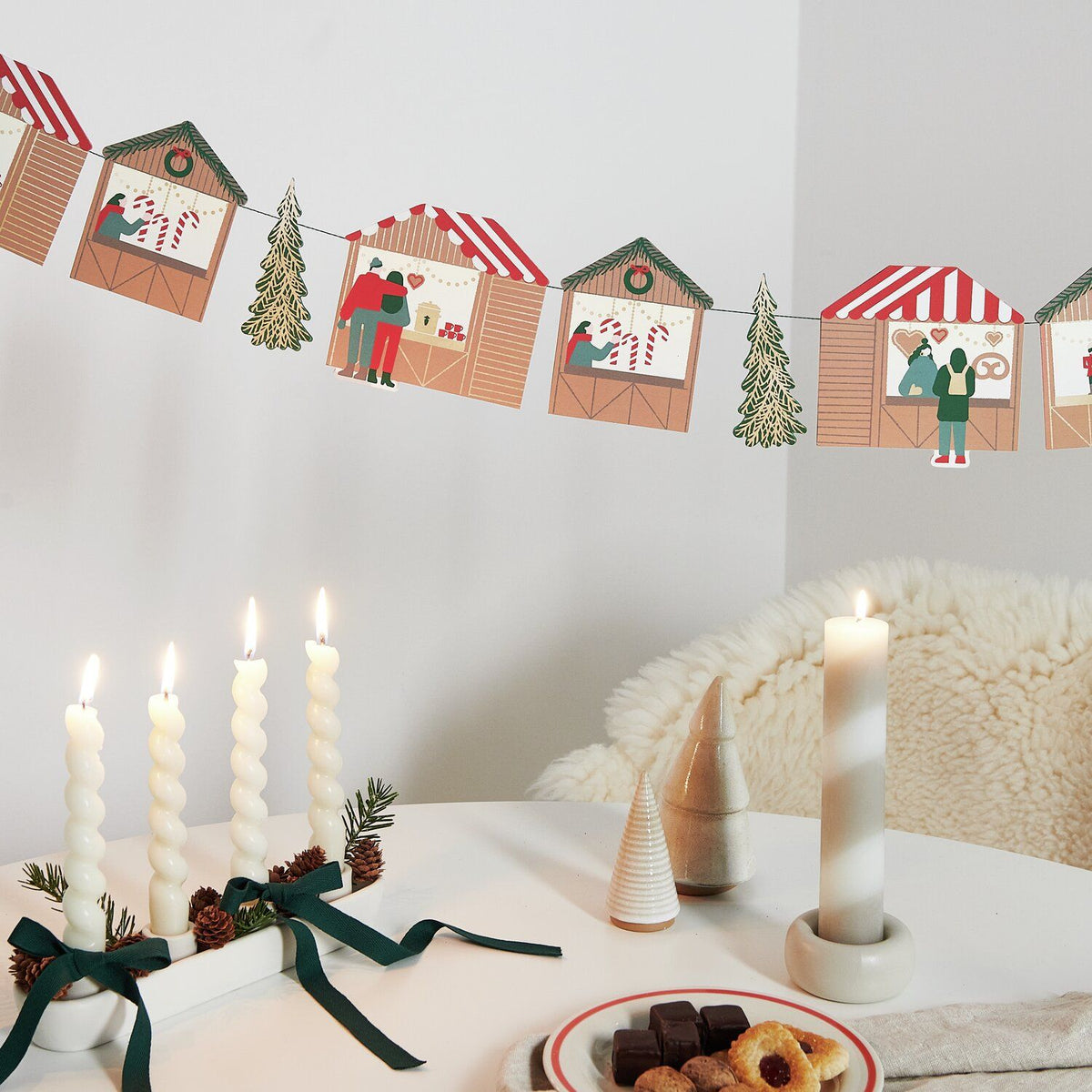 Rico Design Genähte Girlande Weihnachtsmarkt