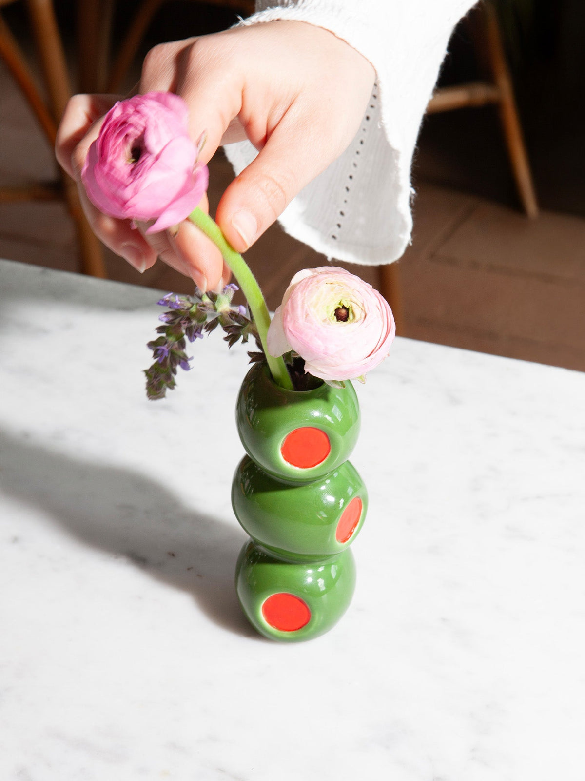 Doiy "Olivia Vase"